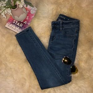 2/$30 American Eagle AE Jean jeggings size 0 short